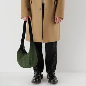 Baggu Medium Nylon Crescent Bag in Bay Laurel